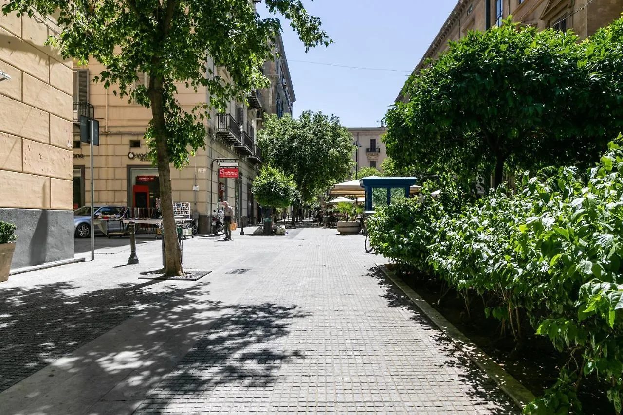 Nothotel Palermo Central Bright Apartment Italië